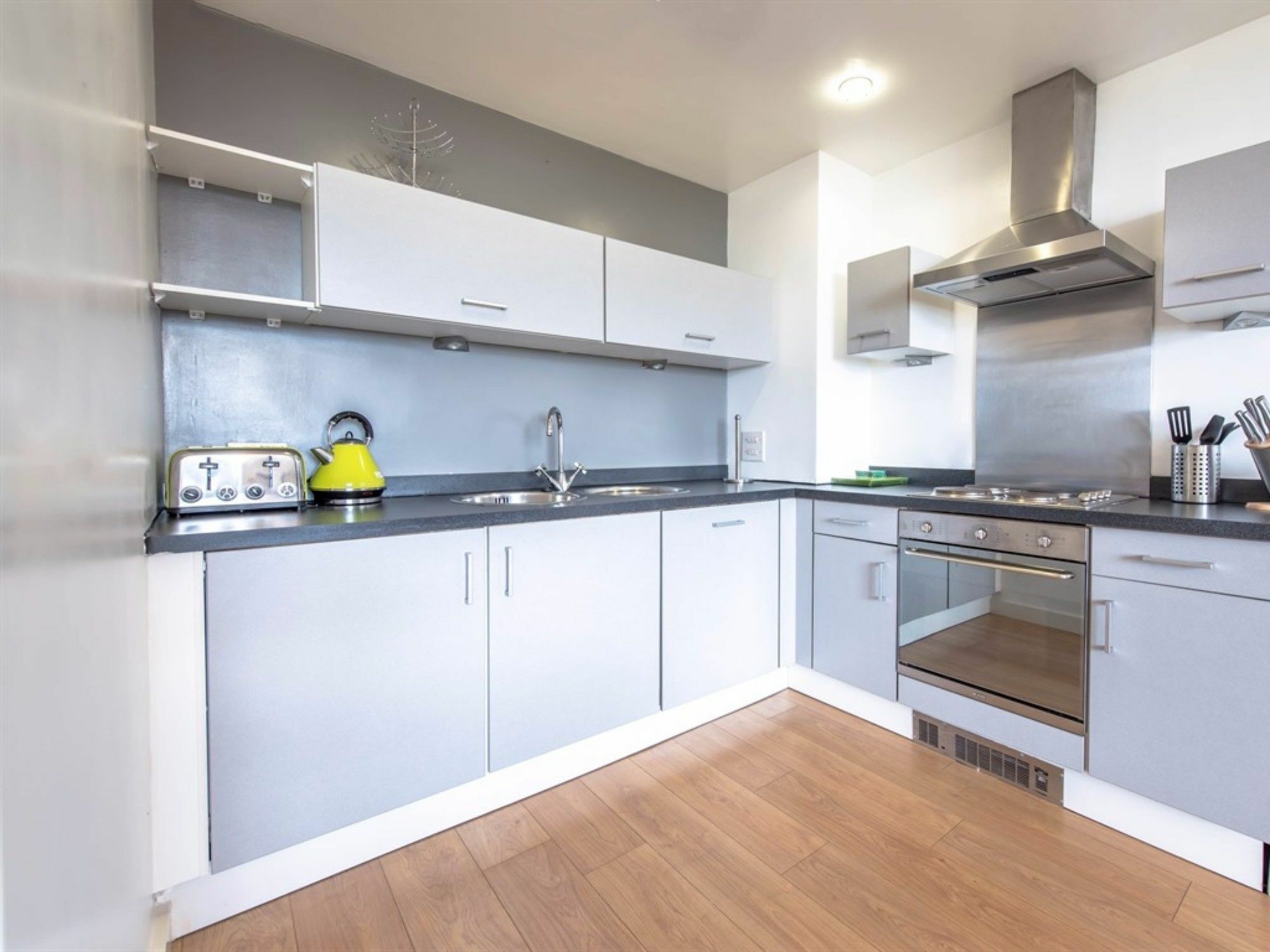 Inspired Apartments Salford  Ngoại thất bức ảnh